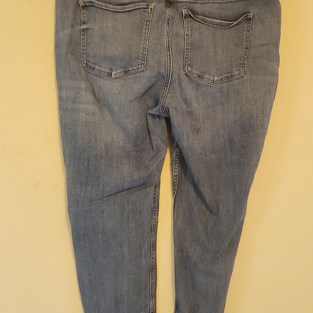 Maurices Faded Blue Ripped Skinny Jeans - Picture 2 of 5